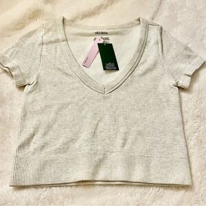 Wild Fable Women's Short Sleeve V Neck T-Shirt